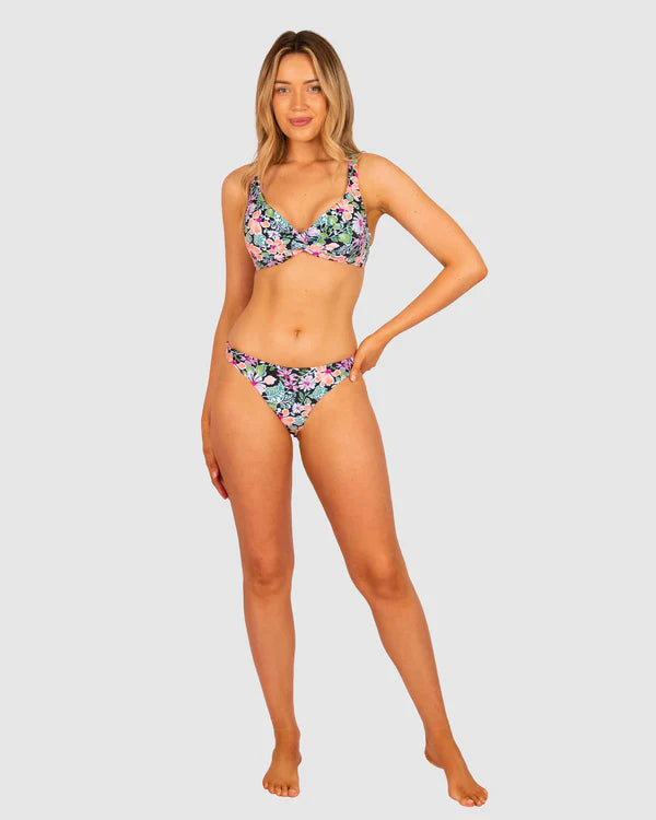 La Fiesta D-DD Twist Bikini Top by Baku is currently available at Rawspice Boutique, South West Rocks.
