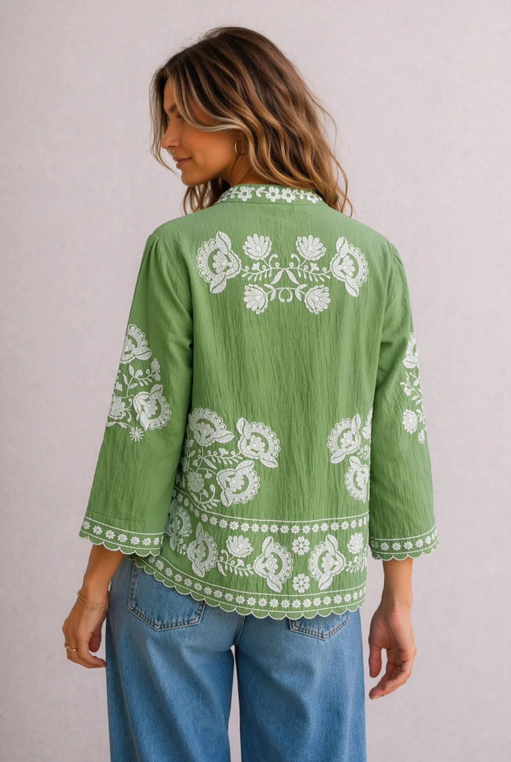 Olivine Jacket in 100% premium linen featuring detailed floral embroidery and a relaxed, lightweight style.