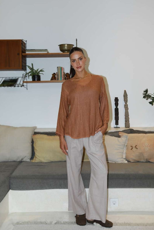 Estelle Hessian V Neck Top in toffee with 3/4 sleeves, V-neckline and scalloped hemline in textured handwoven cotton rayon fabric.