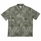 A men’s short sleeve bamboo shirt with a relaxed fit, chest pocket, and coconut-shell look buttons, made from soft, breathable, and eco-friendly fabric.