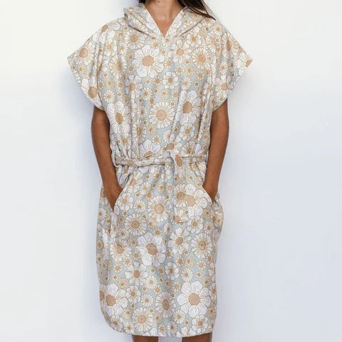 The Casuarina Surf Poncho is a sand-free, super-absorbent, quick-drying hooded towel. Lightweight, antibacterial and soft, with a pocket and optional waist tie.