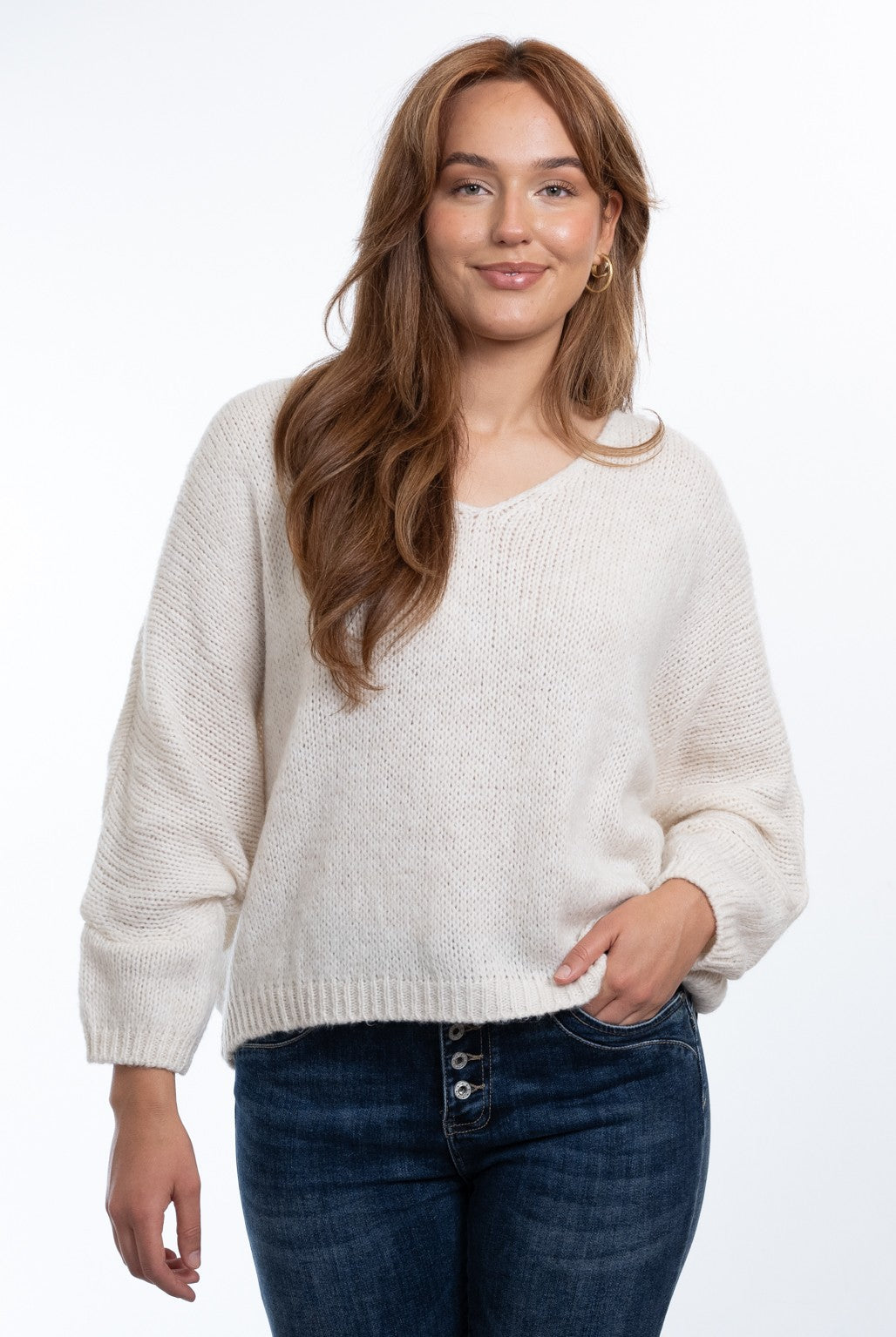 Daria Jumper with a flattering V-neck, relaxed batwing sleeves and an oversized fit, styled for effortless everyday comfort.
