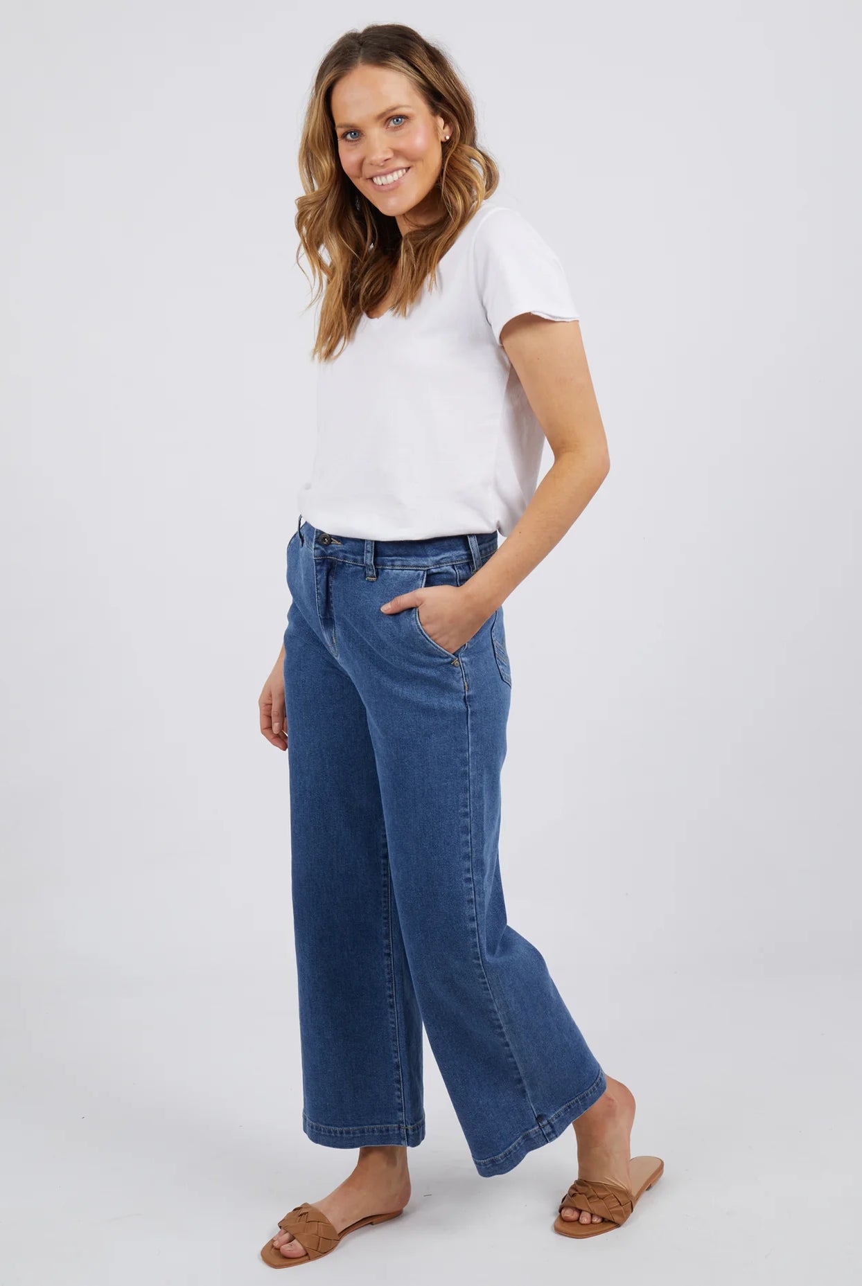 The Dark Blue Wash Izzy Wide Leg Jean by Elm is currently available at Rawspice Boutique.