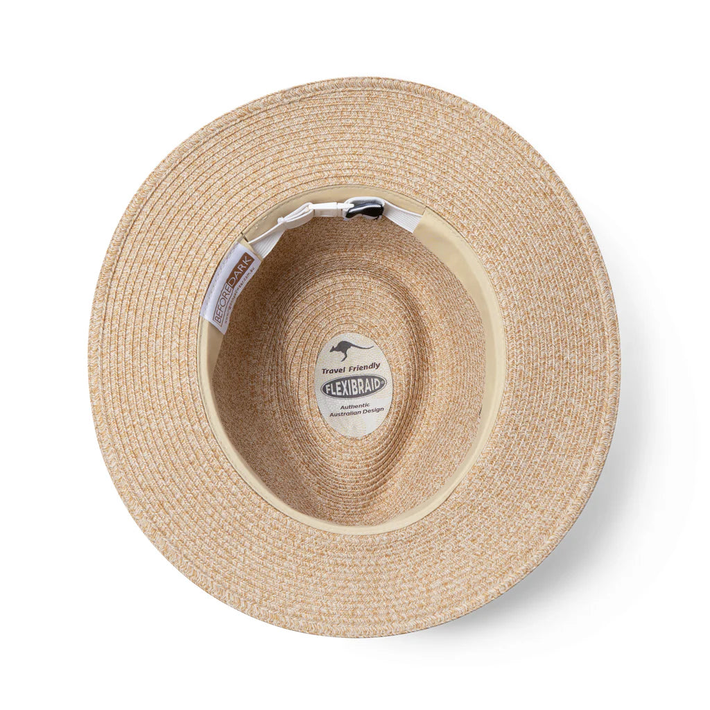 “Pana-Mate Flexibraid® fedora hat in a natural straw tone, featuring a structured pinched crown and a smooth, medium-width brim.”