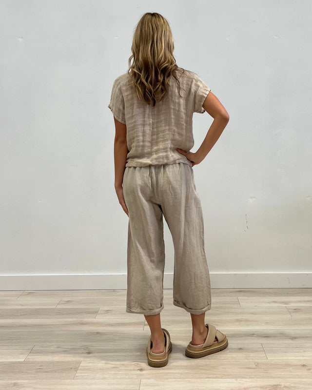 The Natural Alessa 3/4 Pants by Rustic Linen are available at Rawspice Boutique. 