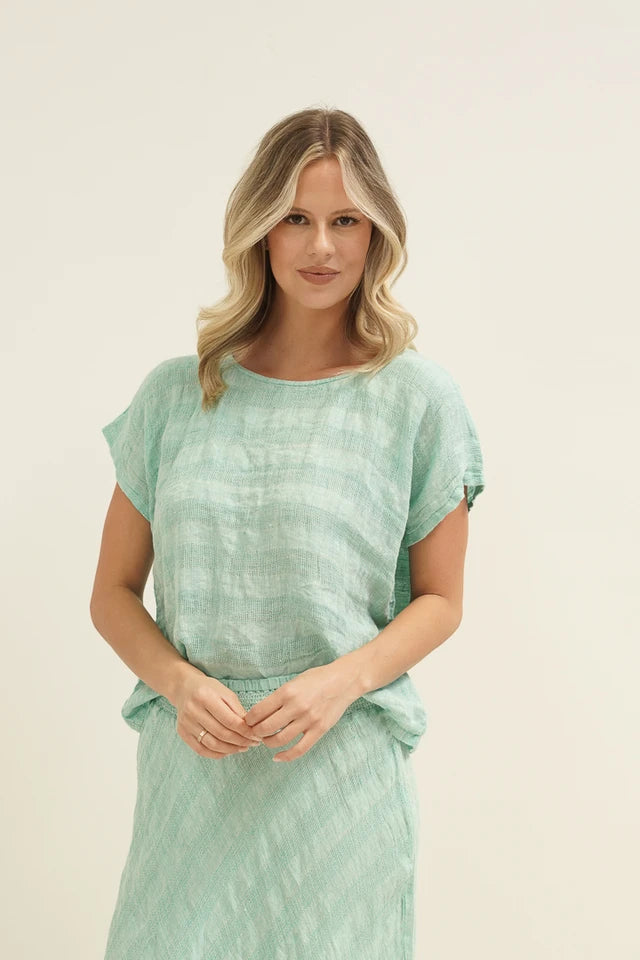 Carina Box Top by Rustic Linen, crafted from 100% stonewashed linen. A relaxed, breathable one-size style, perfect for effortless everyday dressing.