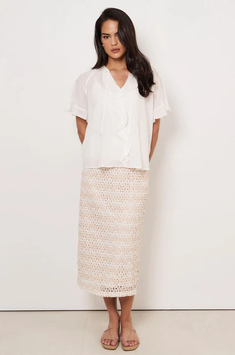 Denise Daisy Chain Skirt in Natural with daisy lace, centre-back split, elasticised waistband, and concealed side zip.
