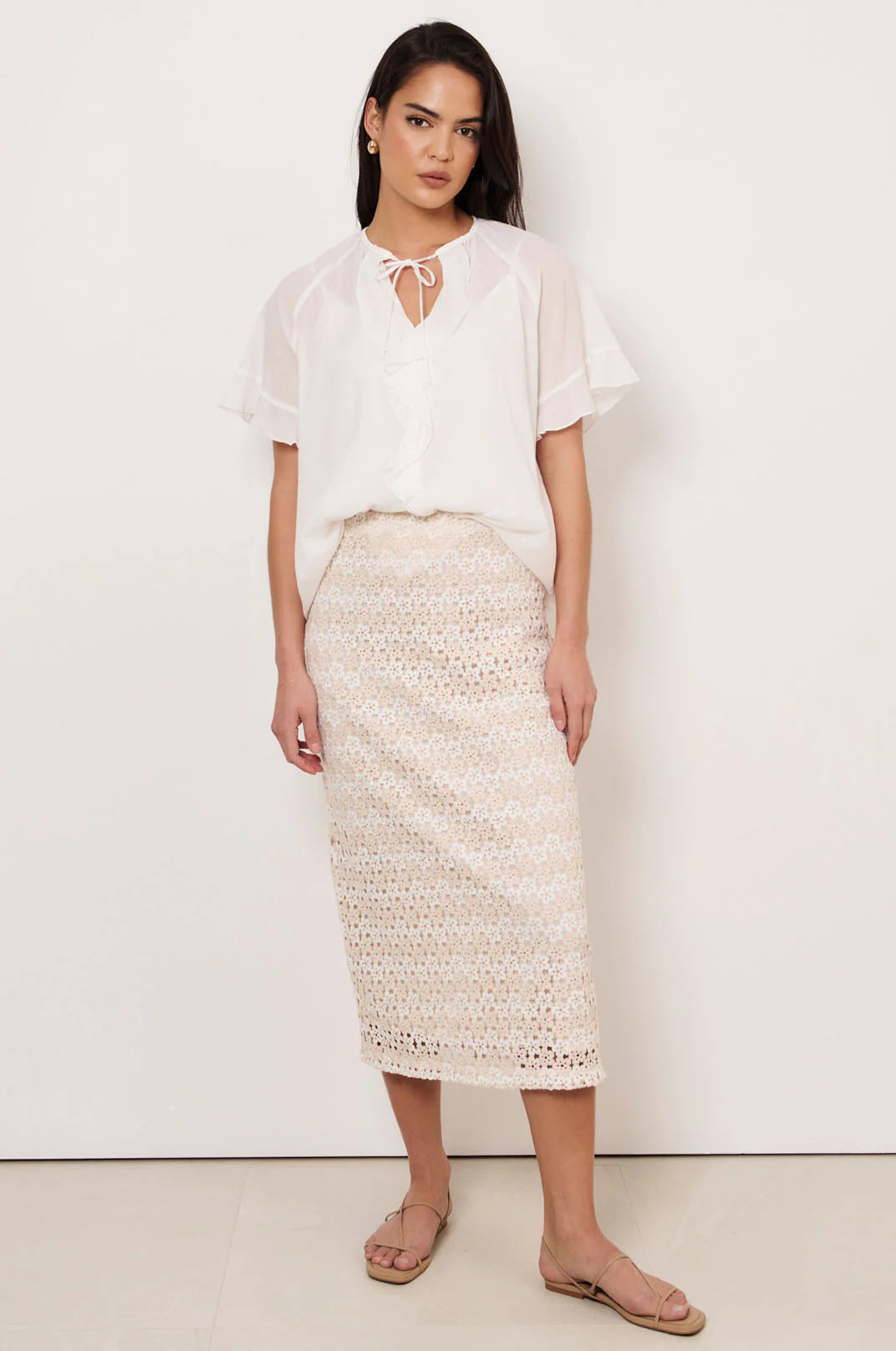 Denise Daisy Chain Skirt in Natural with daisy lace, centre-back split, elasticised waistband, and concealed side zip.