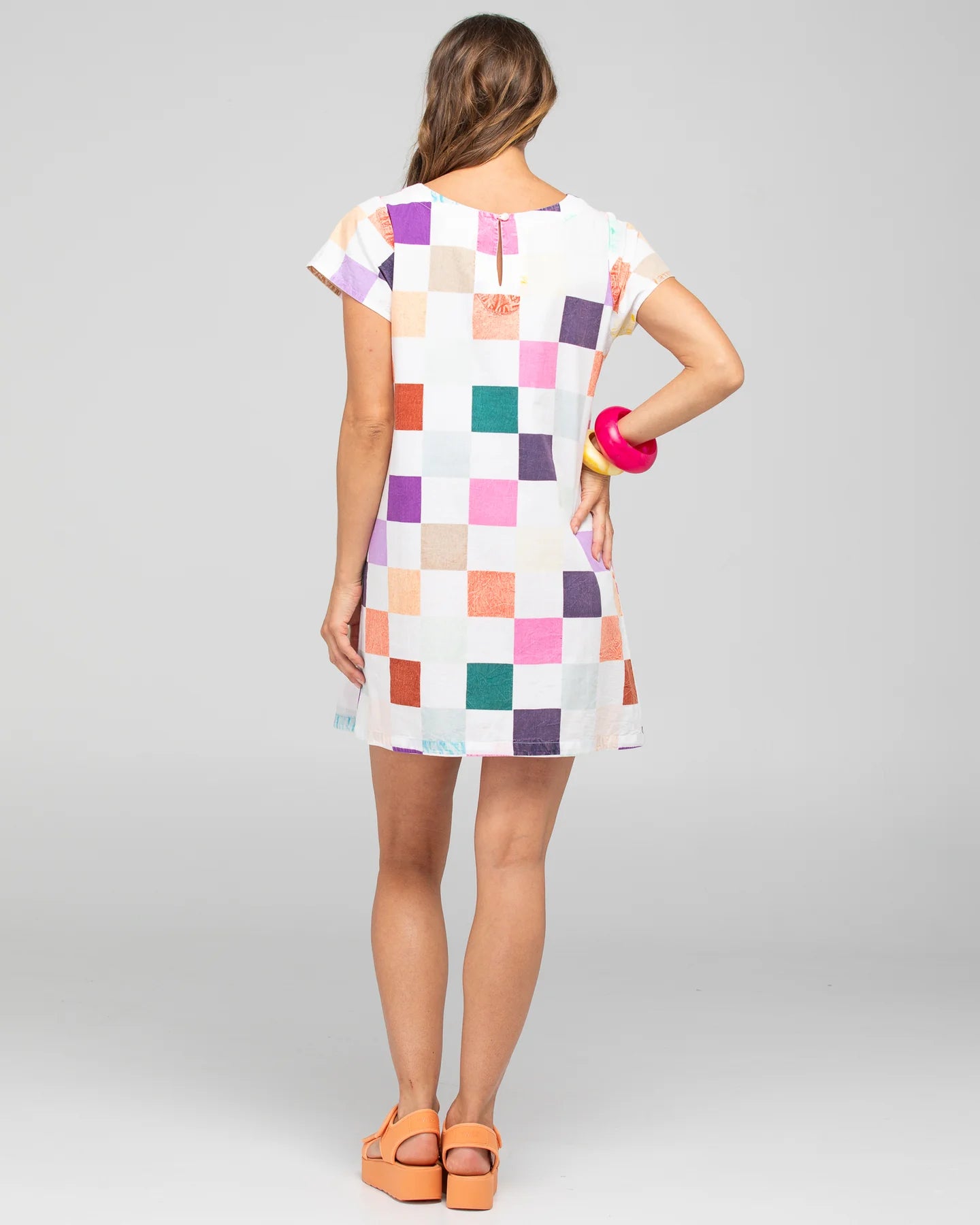 Harper Dress in Gea print. Classic shift silhouette in stonewashed multicolour checks, offering a relaxed and stylish everyday look.