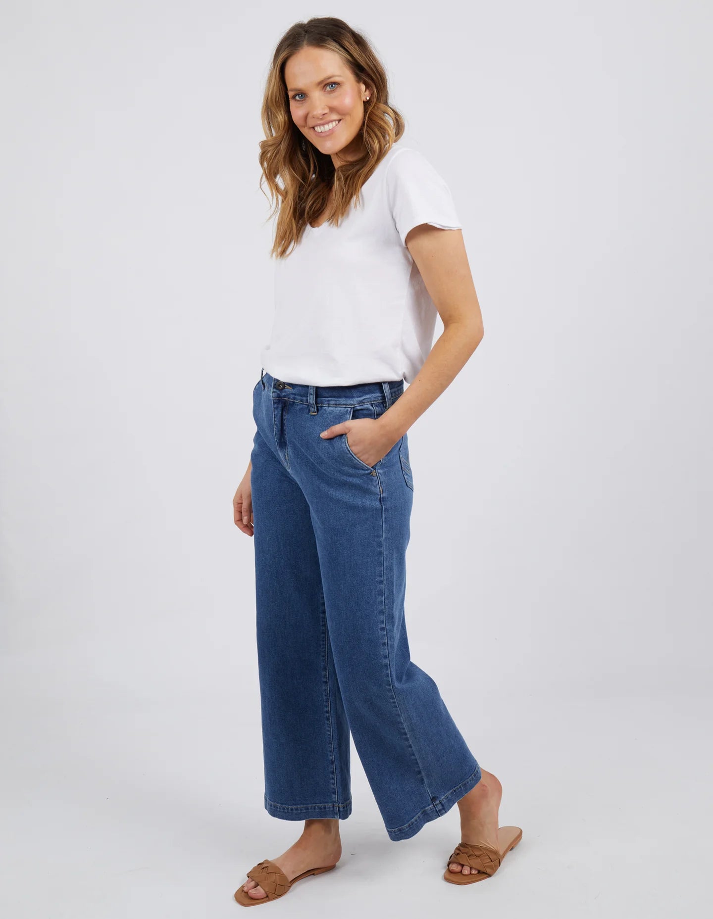 The Dark Blue Wash Izzy Wide Leg Jean by Elm is currently available at Rawspice Boutique.