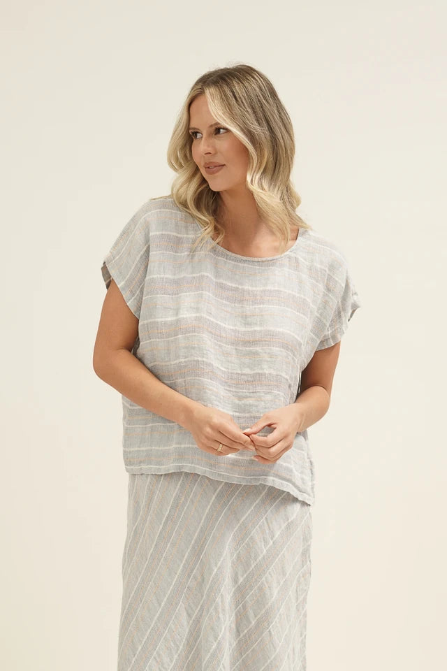 Carina Box Top by Rustic Linen, crafted from 100% stonewashed linen. A relaxed, breathable one-size style, perfect for effortless everyday dressing.