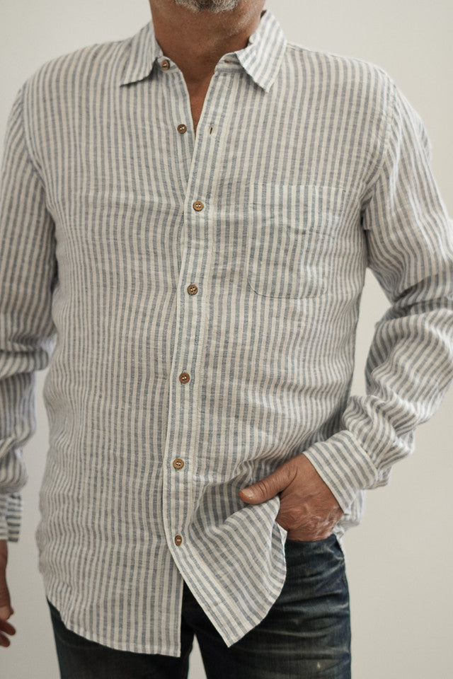 Powder blue striped Mark linen shirt with long sleeves, breathable fabric and a relaxed, classic fit.